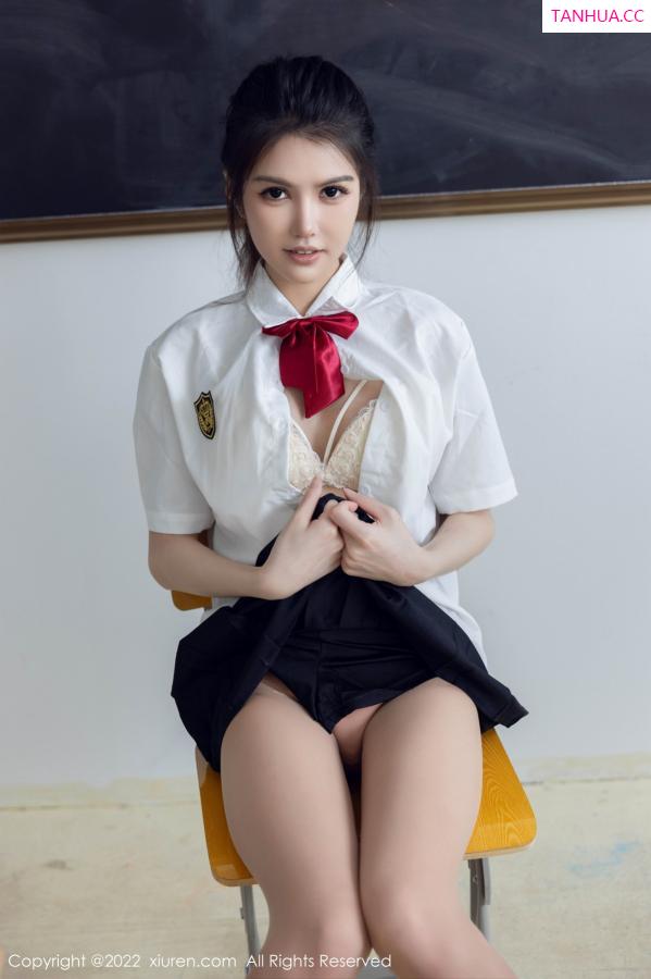 媛媛酱  [XiuRen]高清写真图 2022.10.26 No.5762 媛媛酱belle 丝袜白T第30张图片